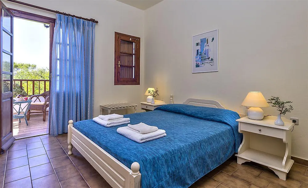Alianthos Suites Tersanas Aparthotel